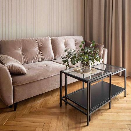 Wyzwolenia Apt , Lazienki Park & Zbawiciela Sq. 2' Варшава Екстер'єр фото
