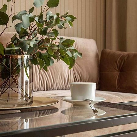 Wyzwolenia Apt , Lazienki Park & Zbawiciela Sq. 2' Варшава Екстер'єр фото