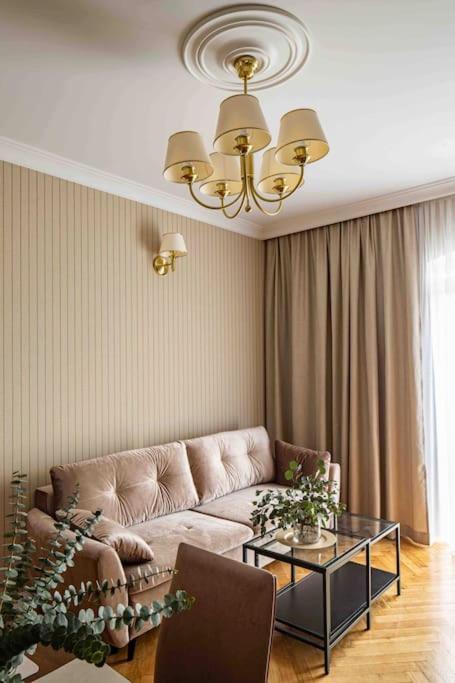 Wyzwolenia Apt , Lazienki Park & Zbawiciela Sq. 2' Варшава Екстер'єр фото