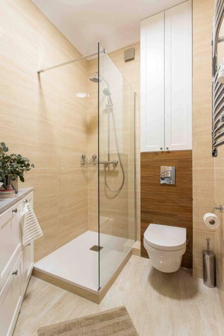Wyzwolenia Apt , Lazienki Park & Zbawiciela Sq. 2' Варшава Екстер'єр фото
