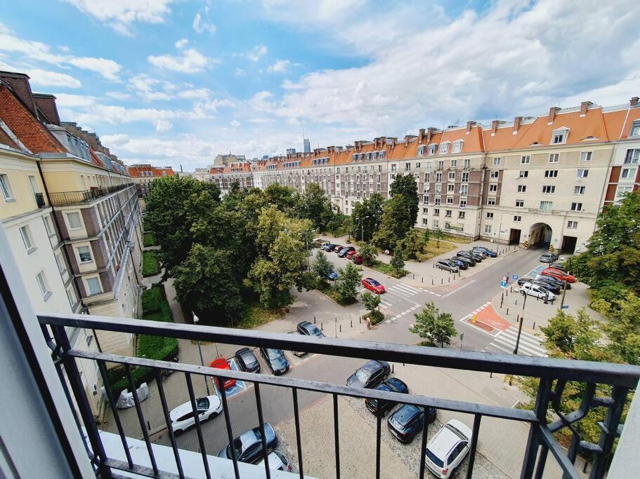 Wyzwolenia Apt , Lazienki Park & Zbawiciela Sq. 2' Варшава Екстер'єр фото